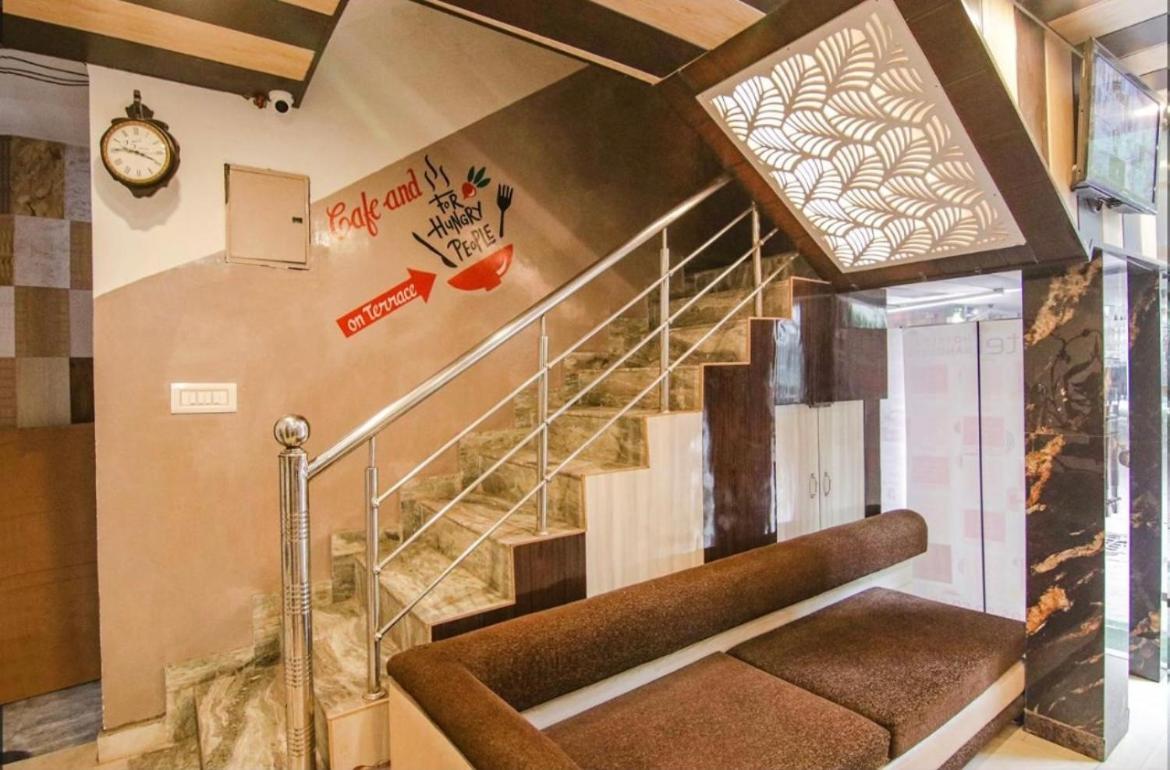 The For You Hotel & Restaurant Rishīkesh Esterno foto